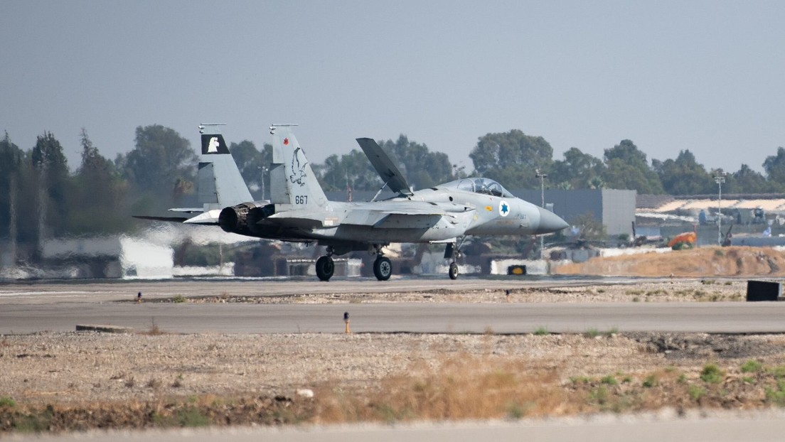 Imagen ilustrativa. Cazas y aviones de reabastecimiento aéreo en una base militar en Eilat, Israel