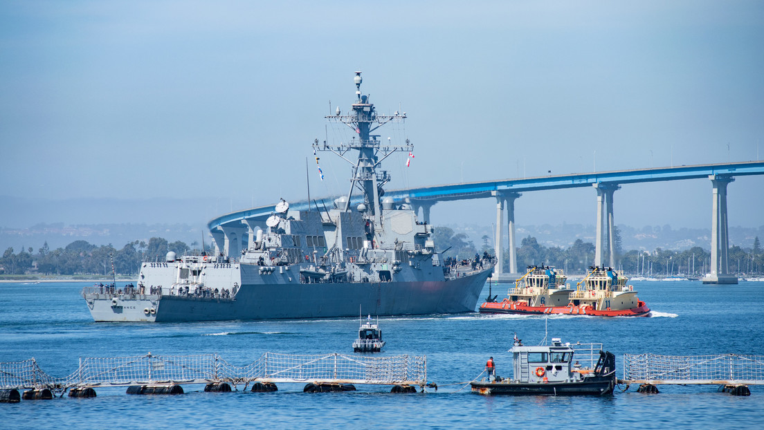 Destructor USS Spruance (DDG 111) en la base naval de San Diego, EE.UU., 22 de marzo de 2025.