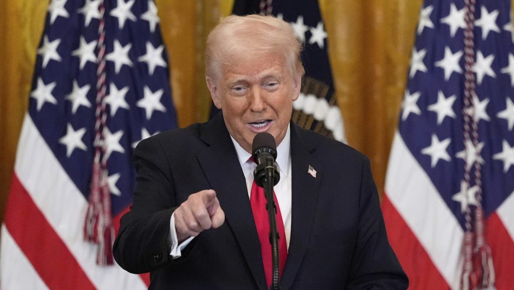 El presidente de EE.UU., Donald Trump durante la celebración del Mes de la Historia de la Mujer en la Casa Blanca, el 26 de marzo de 2025.