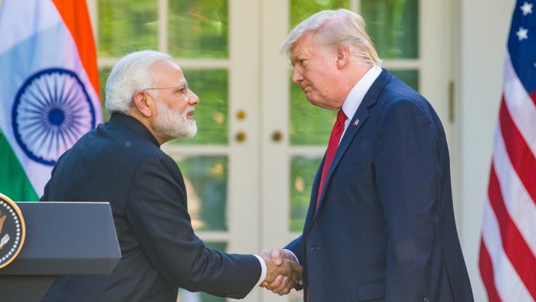En la foto los líderes de la India y de EEUU.