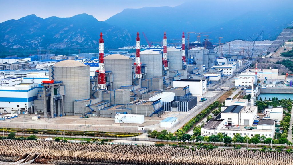Tuberías e instalaciones del primer proyecto de suministro de vapor de energía nuclear de uso industrial de China, Heqi No.1. 19 de junio de 2024. Lianyungang, Jiangsu China.