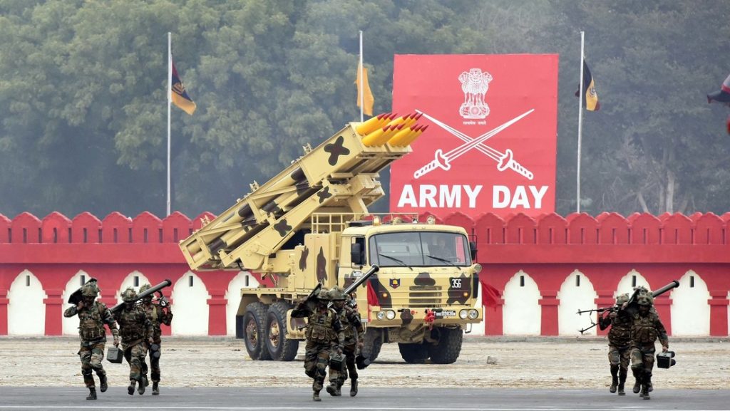 Soldados indios durante el ensayo del desfile del Día del Ejército, el 13 de enero de 2020 en Nueva Delhi.