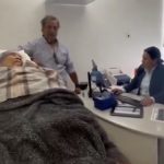 Fidelia Vásquez Nuño acude al banco en Oaxaca, México, para cobrar su pensión.