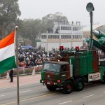 El misil BrahMos del Ejército Indio se exhibe durante la celebración del 74.º Desfile del Día de la República, Nueva Delhi, India, 26 de enero de 2023.