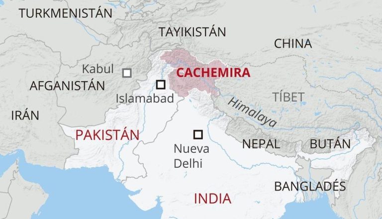 China se encuentra muy cerca de la India y Pakistán.
