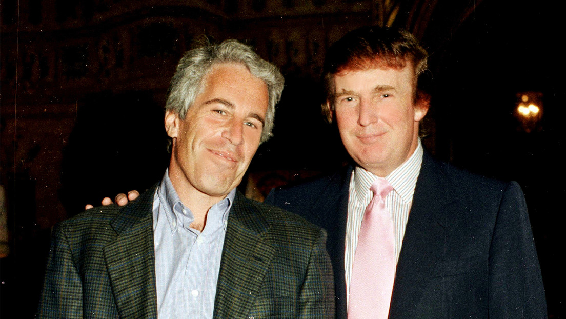 Foto de Trump con Epstein.