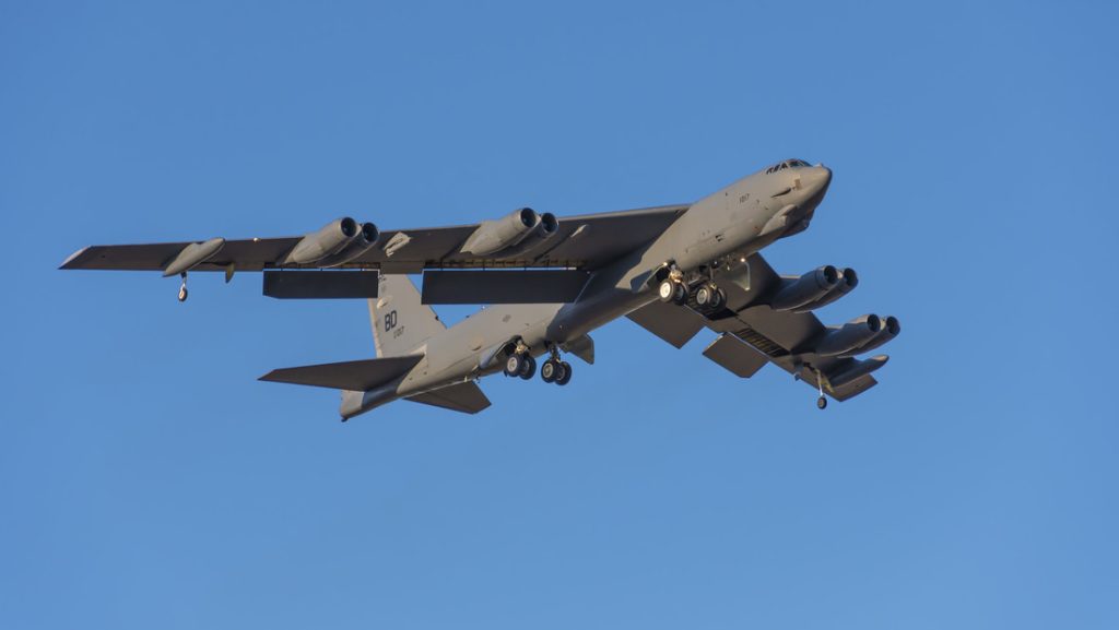 Un bombardero B-52 de la Fuerza Aérea de EE. UU.