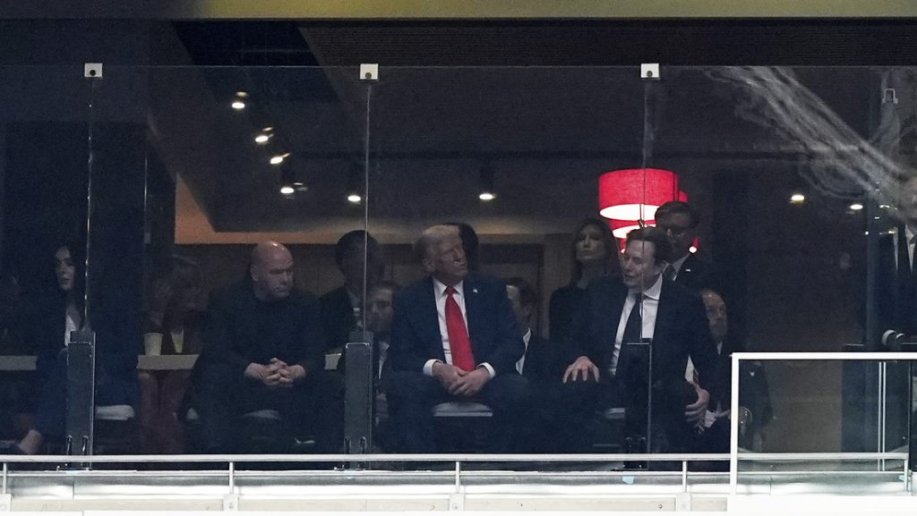 Donald Trump y Elon Musk en un homenaje al activista Charlie Kirk, Glendale (Arizona, EE.UU.), 21 de septiembre de 2025.