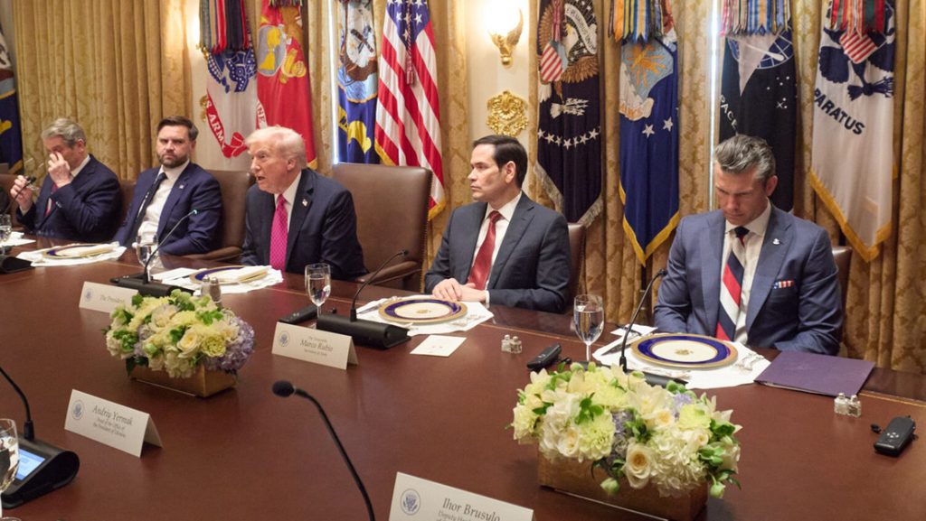 Secretario del Departamento de Guerra de EE.UU., Pete Hegseth.