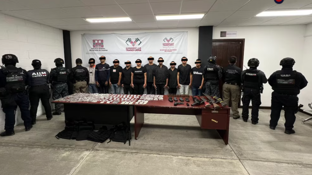Foto de los detenidos quienes dijeron a las autoridades ser miembros del CJNG. Foto Fiscalía General del Estado de Chiapas