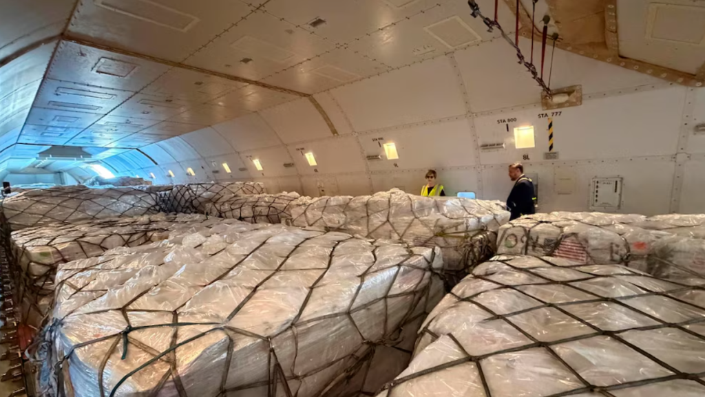 El envío incluye medicamentos y equipos esenciales para hospitales venezolanos (X)